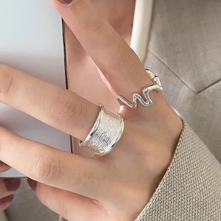 Textured Simple Style Ring For Women, Adjustable Open Design, Niche High-End Light Luxury Versatile Spring New Hand_voghion.com