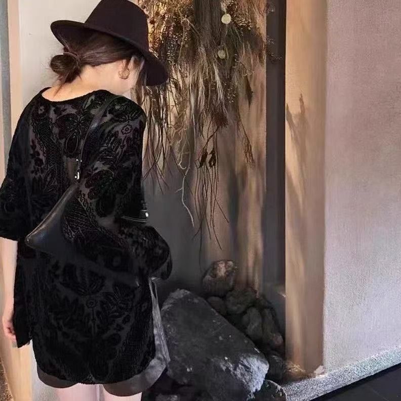 Maglietta a maniche lunghe da donna, nuovo stile primaverile ed estivo, maglietta di alta qualità con base in pizzo cavo, top floccato in rete di alta qualità_voghion.com