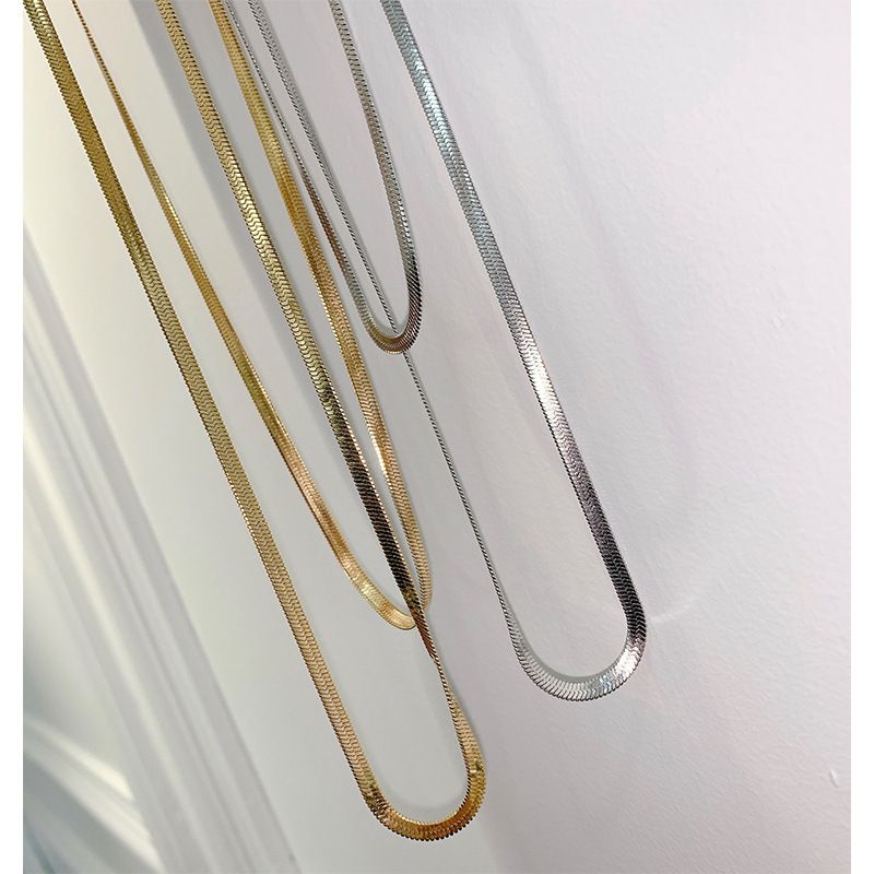 Collana coreana a doppio strato, stile hip-hop minimalista, a forma di serpente corto, alla moda, in acciaio al titanio, per uomo e donna._voghion.com