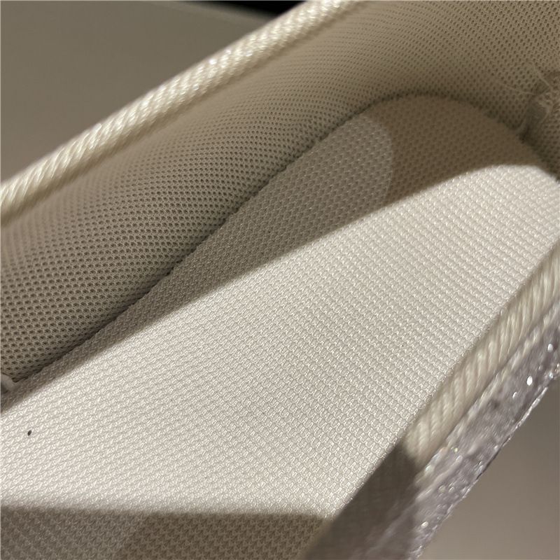 Xiaoxiangfengi kalamehe kingad naistele 2024. aasta uutele kevad- ja sügisrohuga kootud libisemisvastastele lameda põhjaga paksu tallaga kingadele_voghion.com