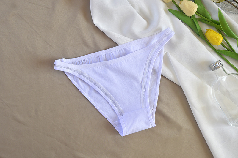Sieviešu apģērbi Kokvilnas puspaka gurnu biksītes sievietēm vairumtirdzniecība Vienkāršas elpojošas pusaudžu bikini siksnas biksītes Bikini biksītes_voghion.com