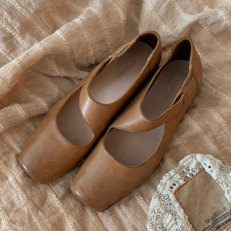 Scarpe di stile di alta qualità in pelle di cavallo con punta quadrata, superficie morbida e spessa, tacco alto_voghion.com