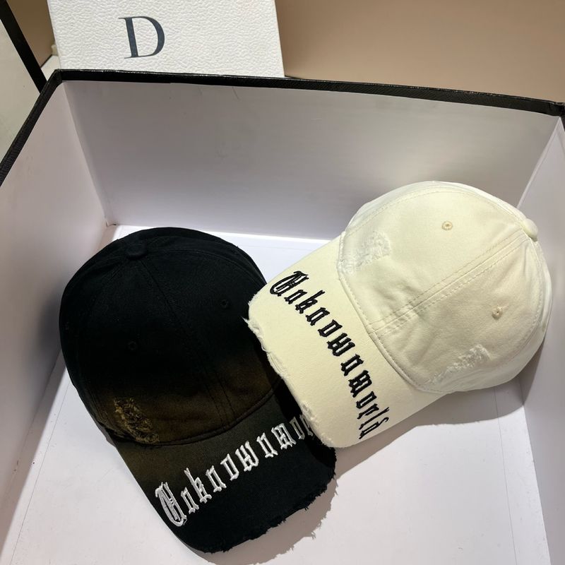 Street Spray farbige perforierte Baseball modische dreidimensionale gestickte Buchstaben, personalisierte Entenschnabelmütze,_voghion.com