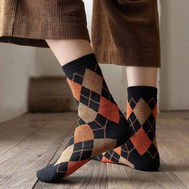 5 paia di tubi medi da uomo di qualità a quadri a rombi con motivo a rombi geometrici Haruku in cotone pettinato felice a strisce colorate_voghion.com