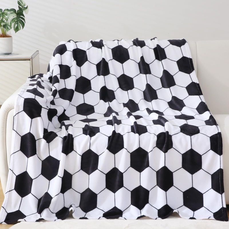 Football Pattern Blanket Holiday Blanket Soft And Comfortable Flannel Warm Home Essential Printed Blanket Men And Women Gift_voghion.com