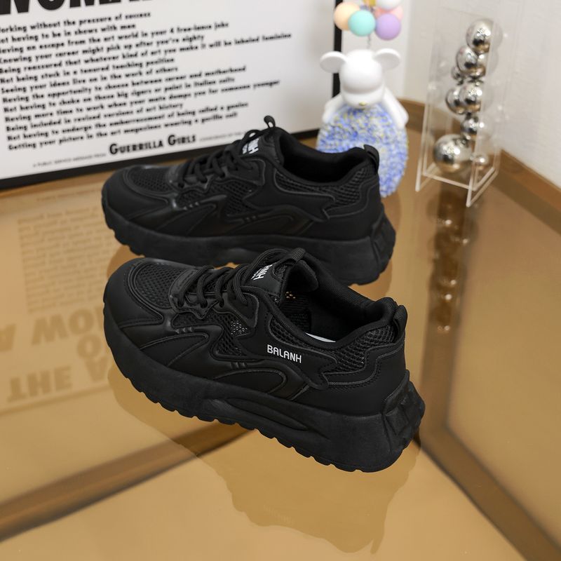 Hohle Mesh-Papa-Schuhe für Frauen 2024 Sommer neuer Stil modische atmungsaktive weiche Sohle weiße Schuhe mit Rock lässige Turnschuhe_voghion.com