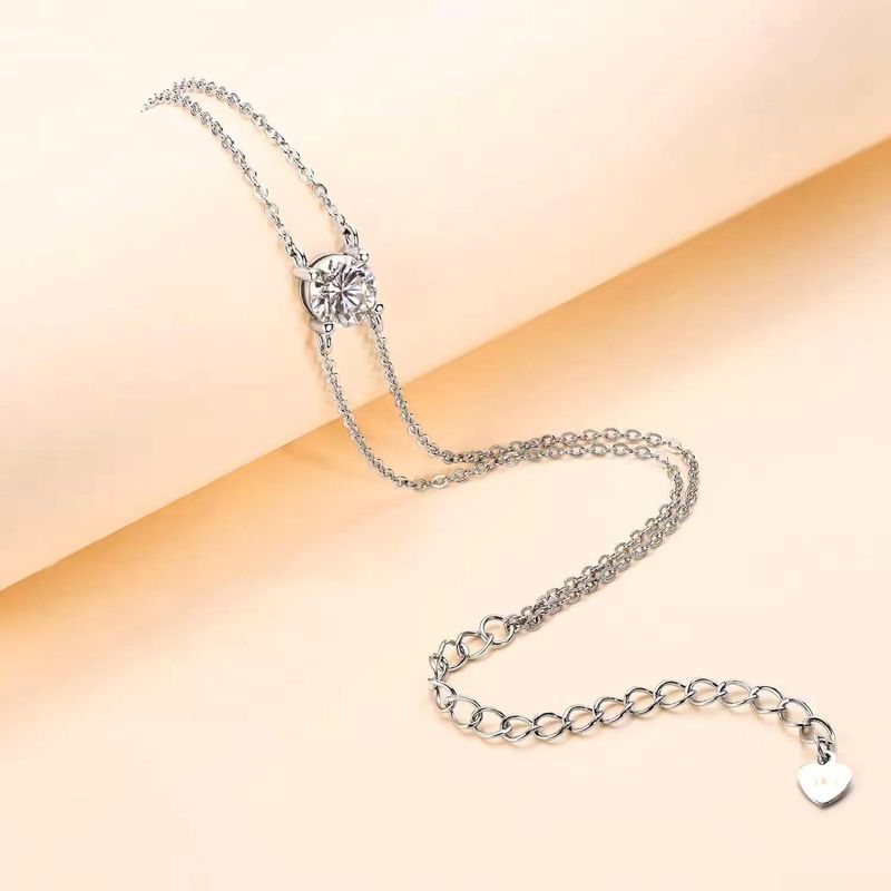 Bracciale versatile di lusso leggero con moissanite a quattro punte, molto venduto_voghion.com