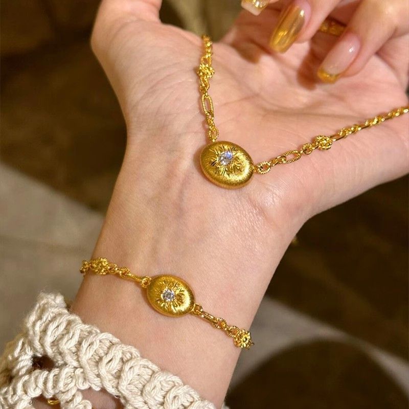 tyle Gebürstete Teer Halskette Metallic Vintage Unflower Vielseitige Persönlichkeit Schlüsselbein Kette Choker_voghion.com