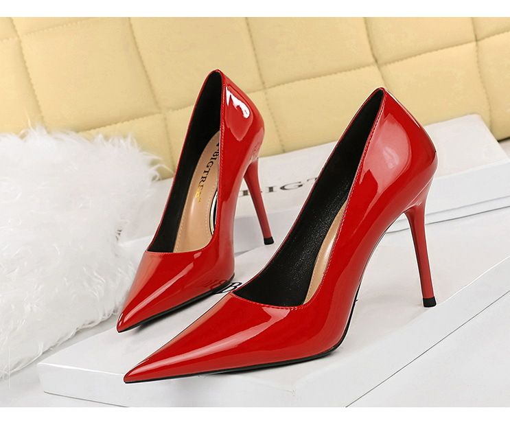 Elegante Pumps mit spitzer Zehenpartie und hohem Absatz für Damen – Schlankmachende und stylische Büro- und Partyschuhe in klassischen Farben (Größen 34-43) Einzelschuhe mit hohem Absatz_voghion.com