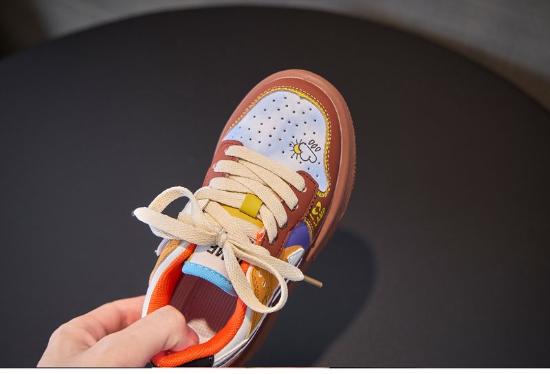 Kindersport 2024 Neue passende Sneakers für Jungen und Mädchen Trendige Freizeitschuhe für große Kinder_voghion.com