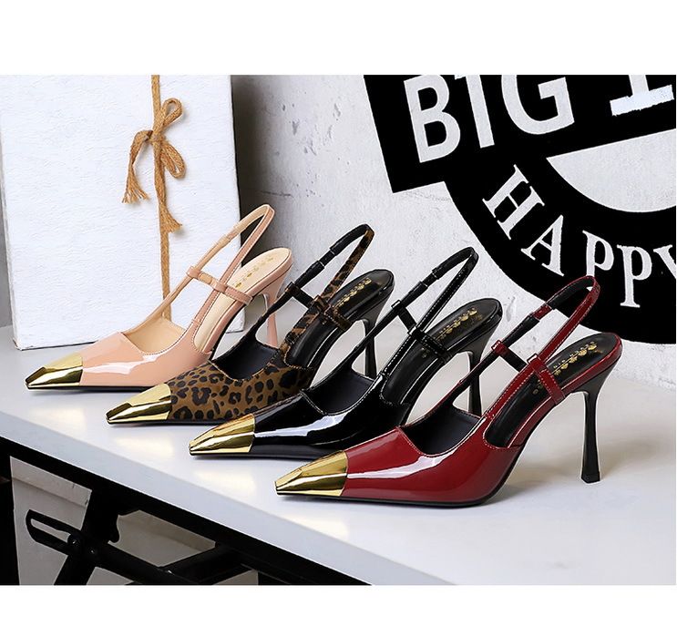 Stilvolle Damen-Sandalen mit spitzer Zehenpartie und hohem Absatz, Leopardenmuster und Metallschnallenriemen – elegante Abend- und Partyschuhe in den Größen 34–40_voghion.com