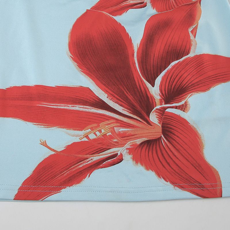 Strandurlaubsstil, großer Blumendruck, kontrastfarbene Basis, schmale Passform, hüftbetont, Hosenträgerkleid, kurz, neu_voghion.com