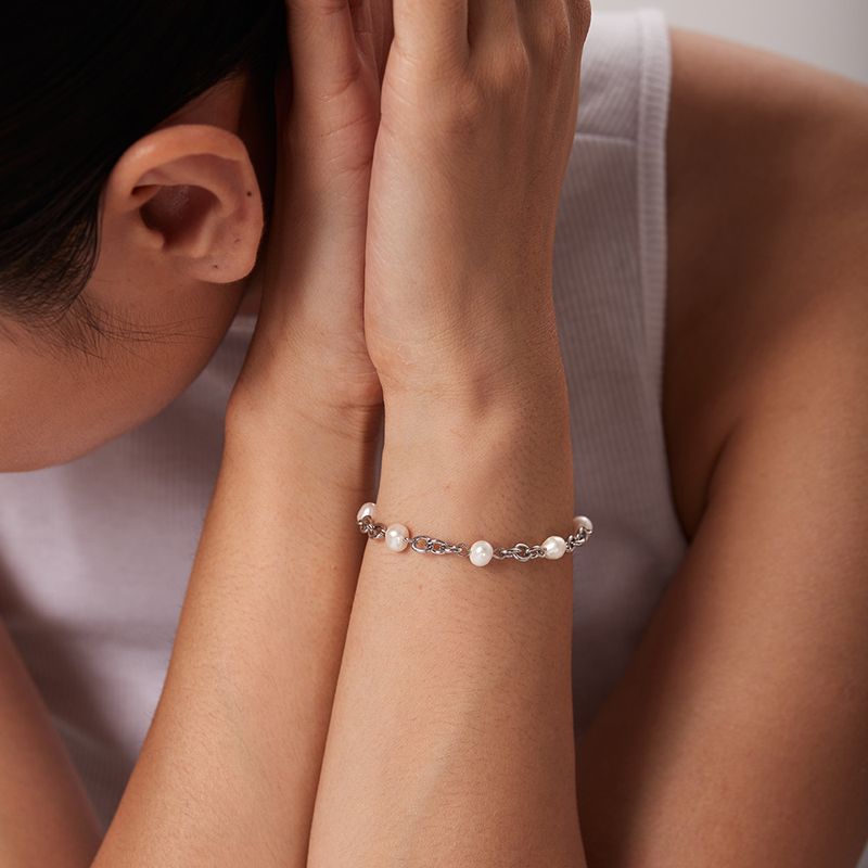 Bracciale a catena con 6 perle d'acqua dolce naturali placcate in oro, in acciaio inossidabile, INS Hot Selg, per donna_voghion.com