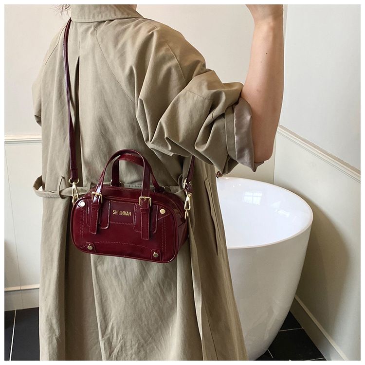 Women's Stylish Soft Shoulder Bag For Daily Commute - Minimalist Design, Versatile Crossbody & Single Strap Purse In Black, Brown, Red, White_voghion.com