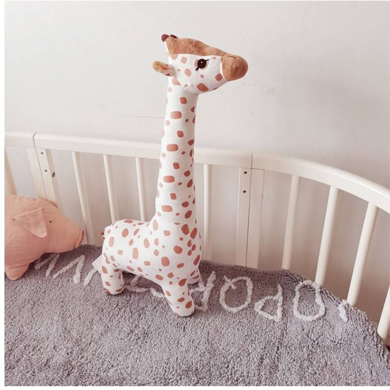 Niedliches Plüsch-Giraffen-Schlafkissen für Kinderzimmer und als Nickerchenhilfe_voghion.com