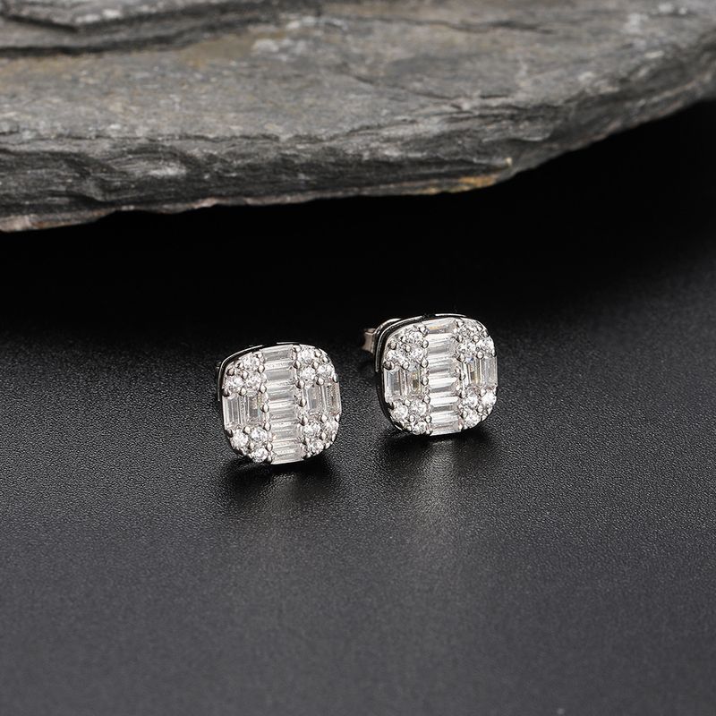 Boucles d'oreilles carrées pour femmes, avec micro-incrustations de zircons, design simple, tendance, pour hommes et femmes, style boîte de nuit, style hip-hop_voghion.com