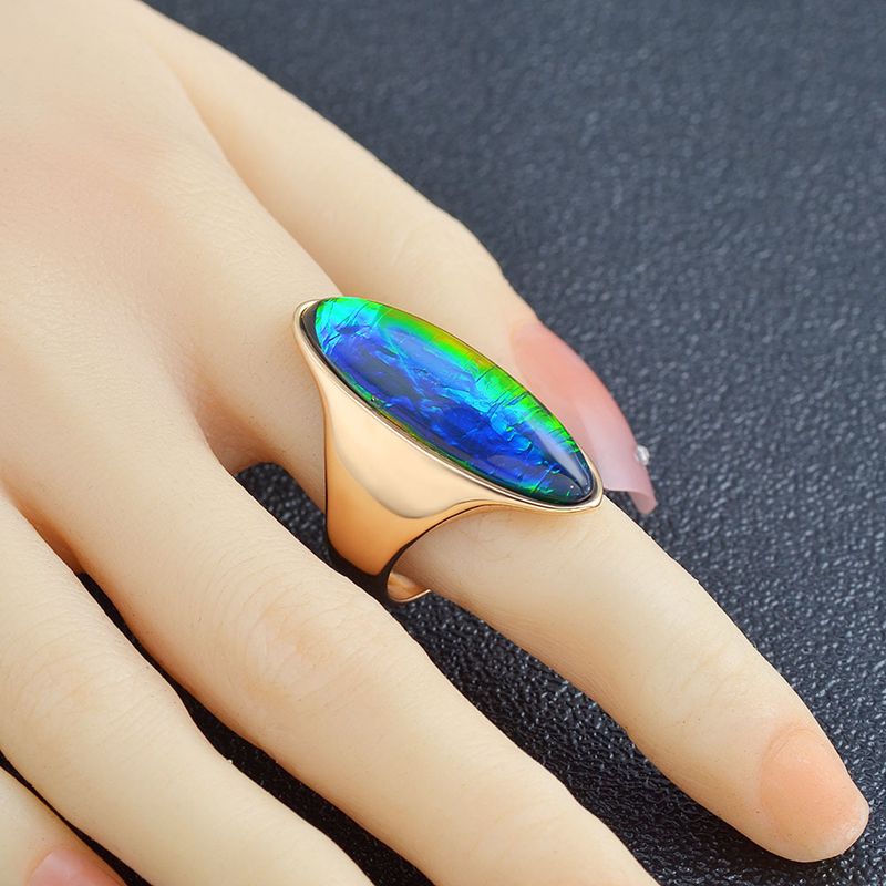 Bague niche rétro pour femme avec pierres précieuses_voghion.com