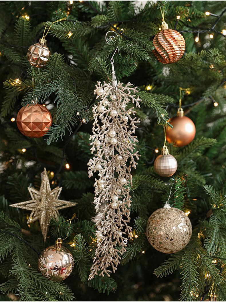 Ornements de Noël en forme de feuille de pin en plastique orné de perles couleur champagne doré – Décoration élégante et irrégulière à suspendre pour décorer votre sapin et votre intérieur pendant les fêtes._voghion.com