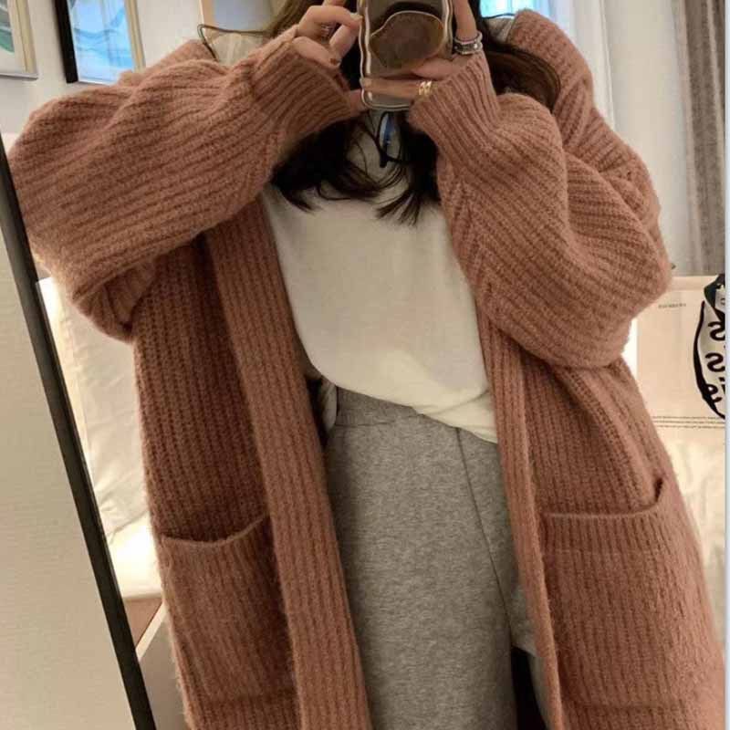 2024 Stile coreano di media lunghezza stile pigro giacca con cappuccio esterno per le donne autunno e inverno pantaloni con grandi tasche a patta cardigan lavorato a maglia largo_voghion.com