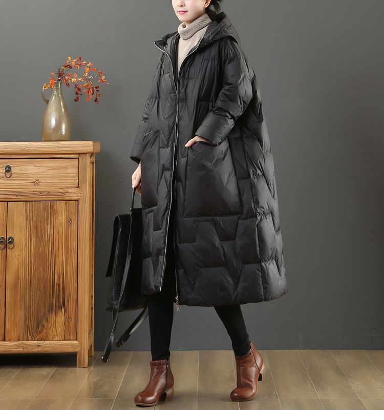 Dammekleeder Grouss Gréissten locker literaresch Laangärm Kapuzenjacket Wanter Neie Stil Iwwer de Knéi Wäiss Entendaun Dënn Daunjacket Trend_voghion.com