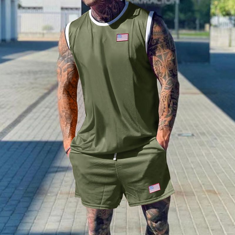 2024 Sommer Neues schnelltrocknendes Tanktop-Shorts-Set aus Mesh für sportliche Herrenbekleidung_voghion.com