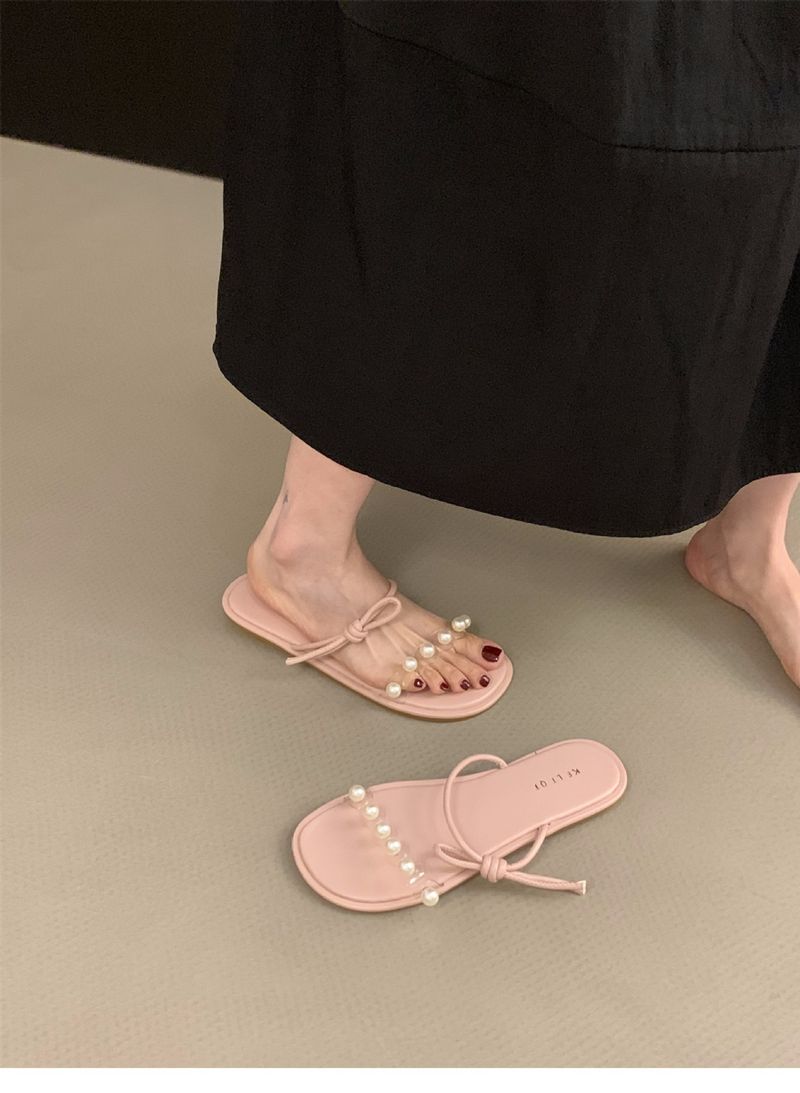 Stil Single Strap Perle Flache frauen Sandalen 2025 Neue Sommer Outdoor Strand Silber Hausschuhe Modische Und Exquisite Tragen Bequeme_voghion.com