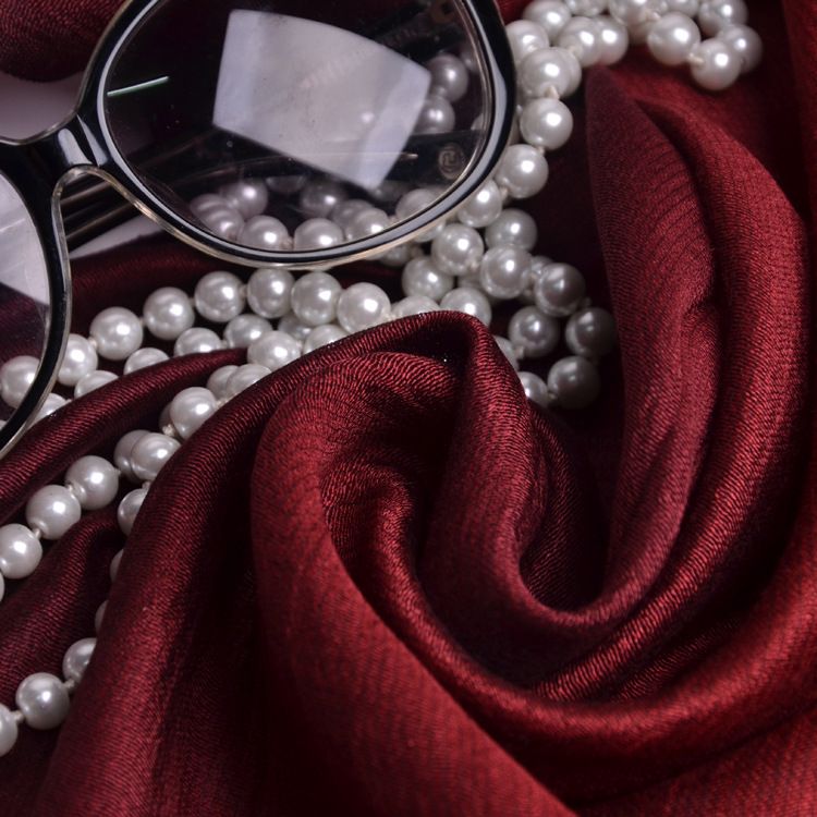 Sciarpa di seta di seta di gelso di colore sfumato di colore puro autunno e inverno da donna in tinta unita con sciarpa scialle da donna, sciarpa da spiaggia_voghion.com