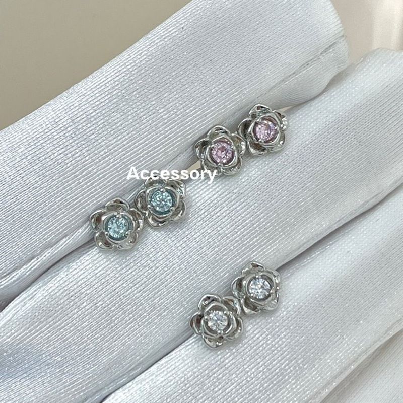 Silver Thorn Rose Zircon Niche Titanium Steel Piercing Sleep Without Removing Conch Ear Bone Stud_voghion.com