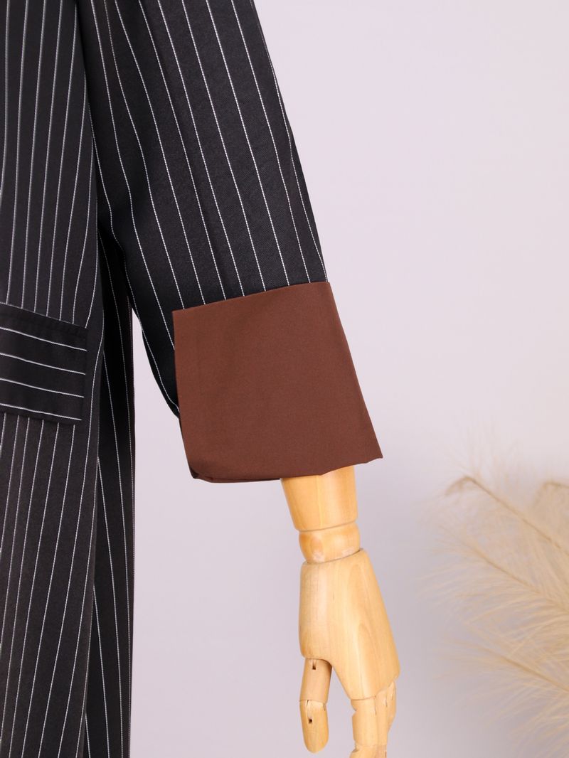 Damenbekleidung Elegantes gestreiftes Abaya-Kleid – schlichter langärmliger Kaftan mit Knopfleiste vorne für Arbeit und Reisen_voghion.com