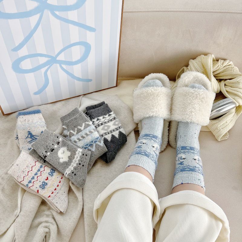 001 001 Vintage Fair Isle Puppy Wool For Women, Autumn And Winter Thickened Warm Gray Mid-Calf Socks, Cute Fuzzy Slouch Socks_voghion.com