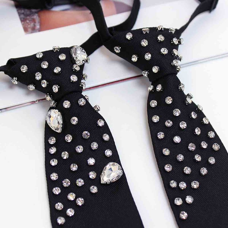 Cravatta elastica senza nodo con strass, in cristallo nero di lusso leggero per donna, camicia coordinata, stile college, moda versatile_voghion.com