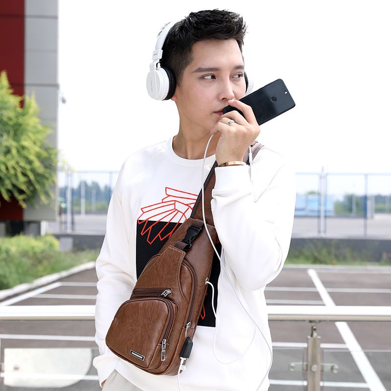 Herren USB Designer Männer Messenger Crossbody PU Leder Schultertaschen Paket Reise Brusttasche Bolso Hombre_voghion.com