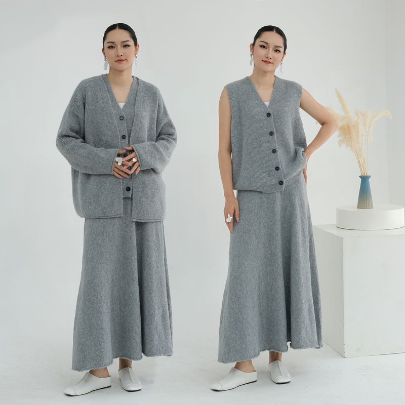 Turkish Winter Knit Set – Modest Long-Sleeve Maxi Dress & Scarf (One Size, Thermal Lined, Stretch Rayon-Blend,Neutral Palette, Hijabi-Friendly)_voghion.com