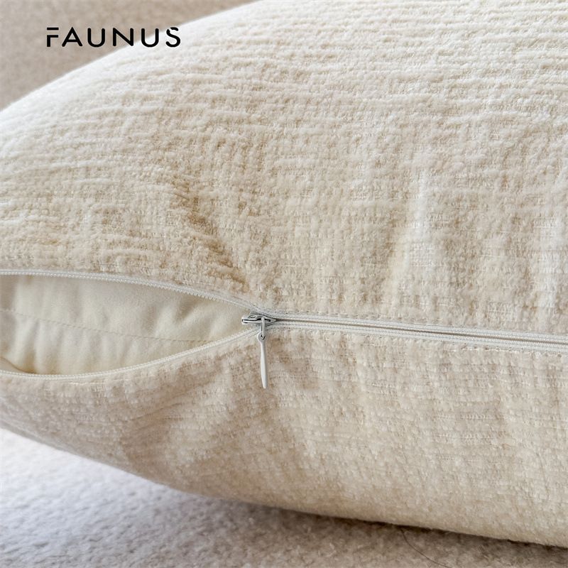 Luxury Chenille Embroidered Heart Pillow Cover - Valentine's Day Gift Super Soft & Plush (Double-Sided For Sofa Bed Nursery Machine Washable)_voghion.com