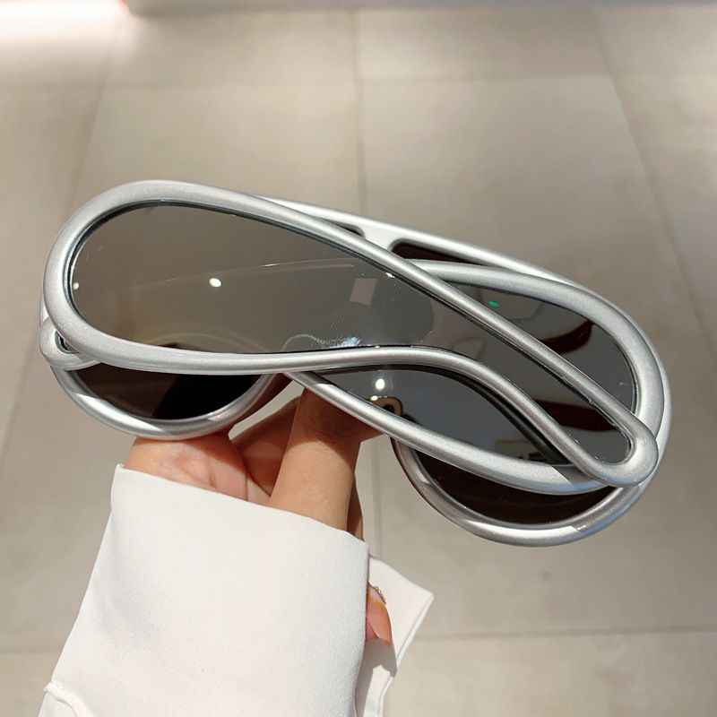 Y2K Ovrsizd Marka Tasarım Resimde Güneş Gözlükleri Kadınlar İçin Mn Trnd Güneş Gözlükleri Punk Aynalı Shads Vintage Spor_voghion.com