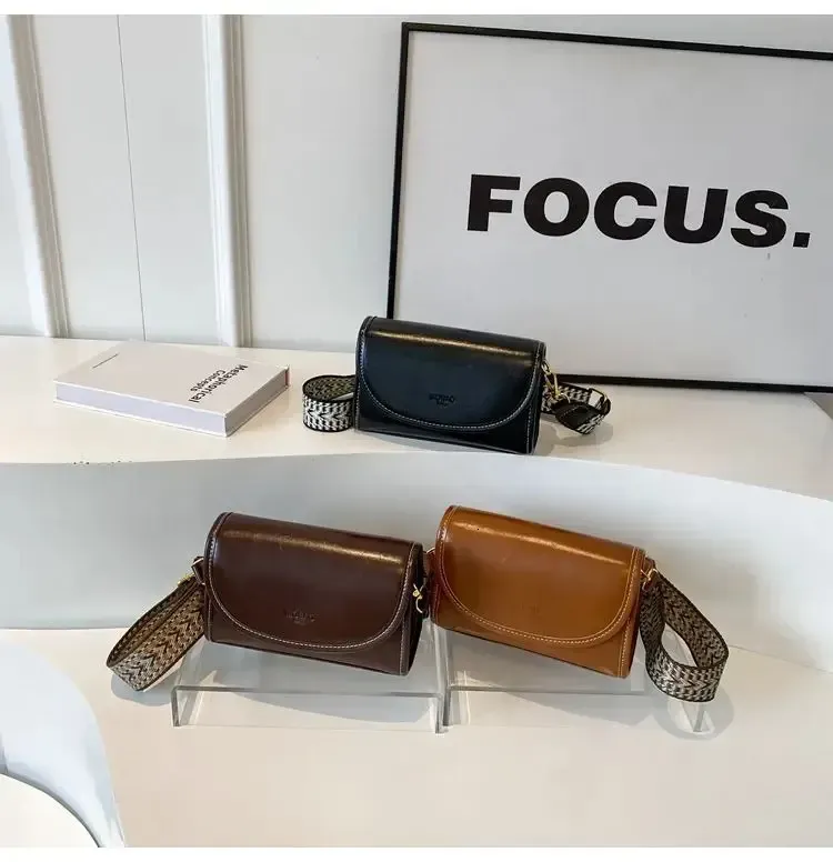 Maillard Retro Autumn And Winter Cross Body Wide Shoulder Strap Fashion Small Womens Bag_voghion.com