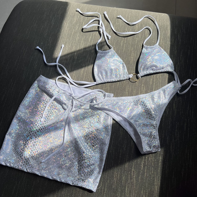 Maillot de bain trois pièces avec jupe courte et motif peau de serpent, bretelles avec cordon de serrage_voghion.com