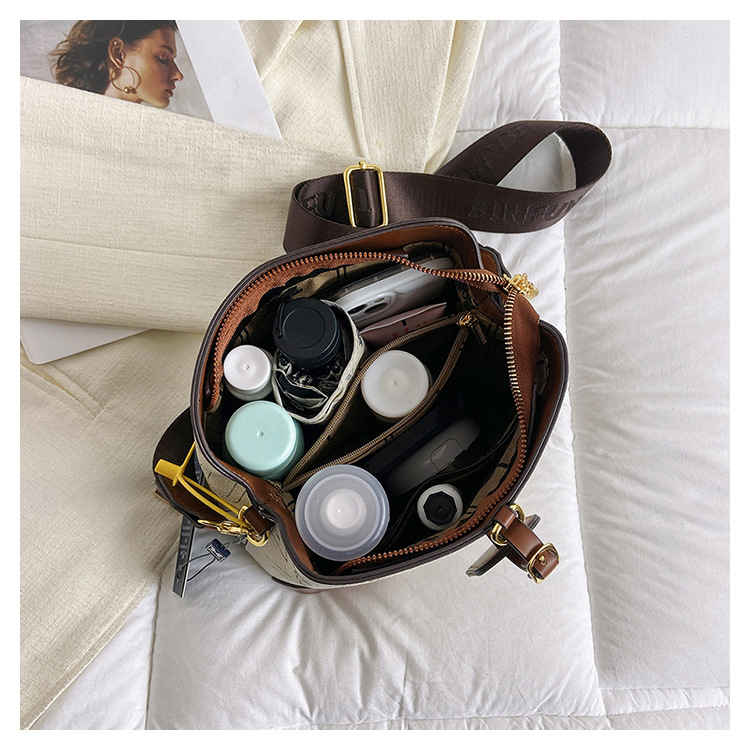 2023 neue Retro High-end-Eimer Tasche Mode Alle-spiel Große-kapazität Tragbare frauen Tasche Trendy schulter Messenger Tasche_voghion.com