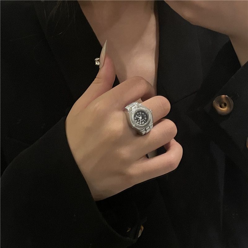 Orologio da dito creativo con anello elastico, mini orologio da coppia di nicchia punk alla moda_voghion.com