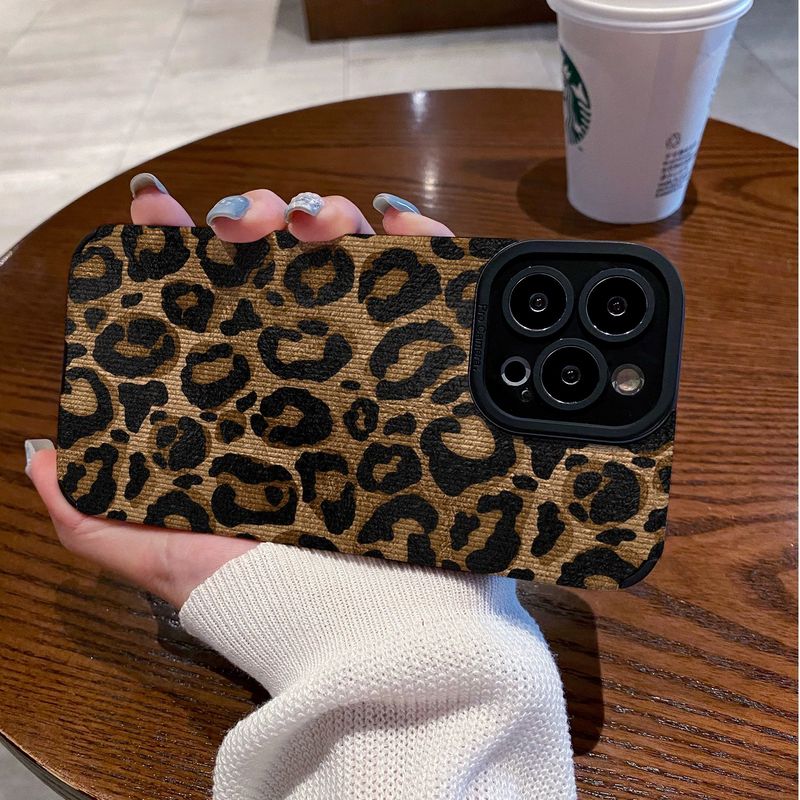 Suitable For IPhone 13/14 Promax Iphone 12/11 Cartoon Phone Case 15 Full Pack XS Soft 7p Leopard Pattern_voghion.com